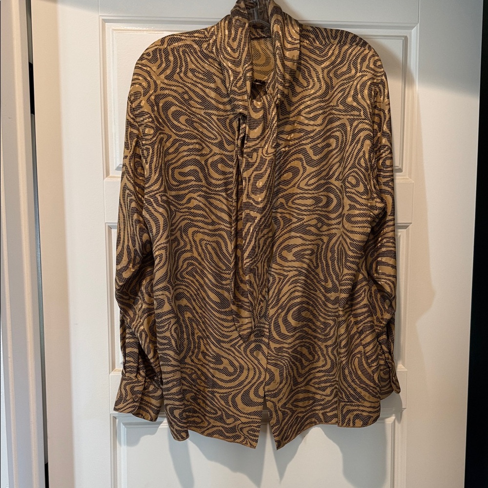 St. John Women's Black and Tan Patterned Blouse